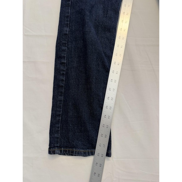 Signature Levi Strauss Jeans Mens 30x32 Dark Blue Athletic Straight Fits 31x32 - Picture 2 of 10